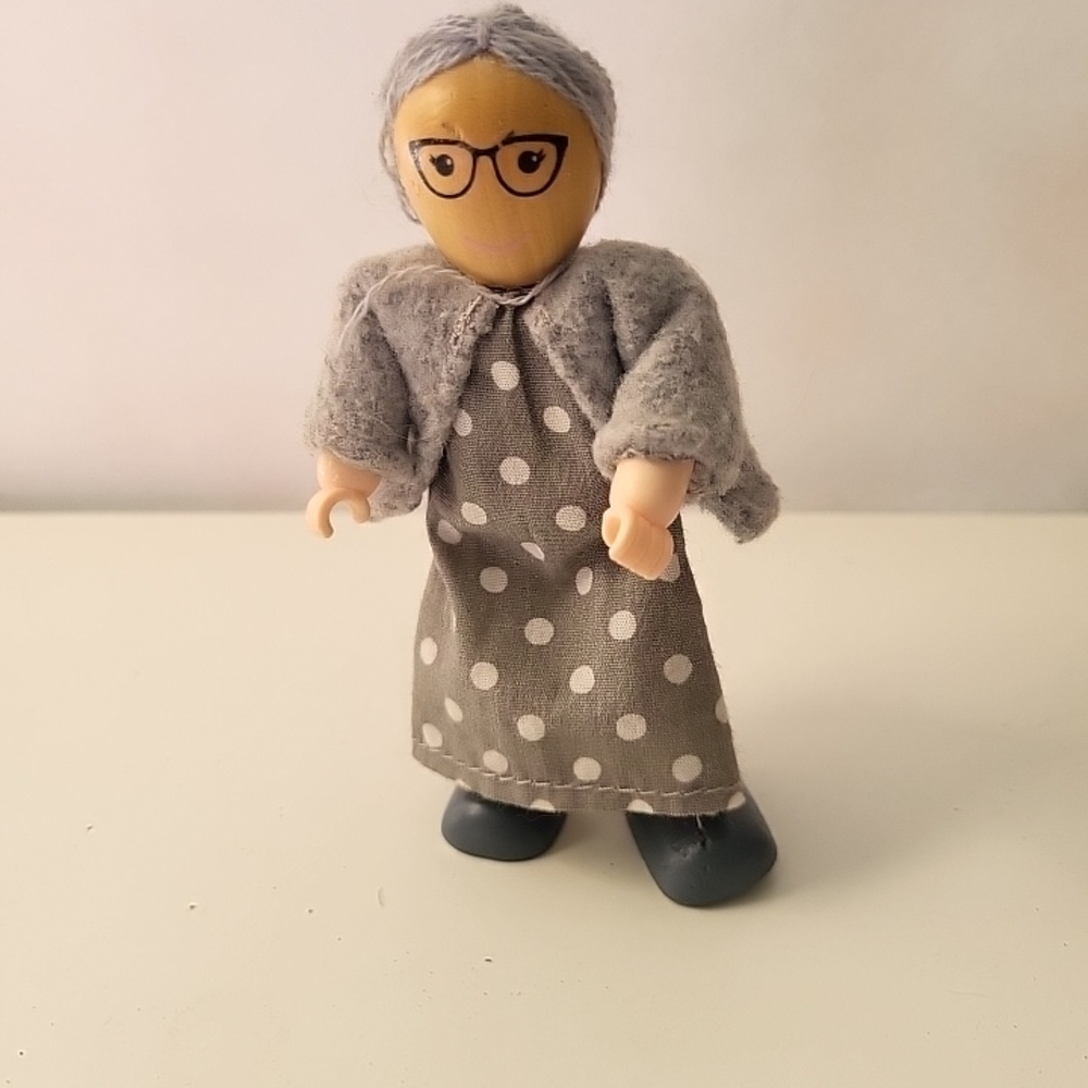 Gray Polka Dot Grandma with Glasses